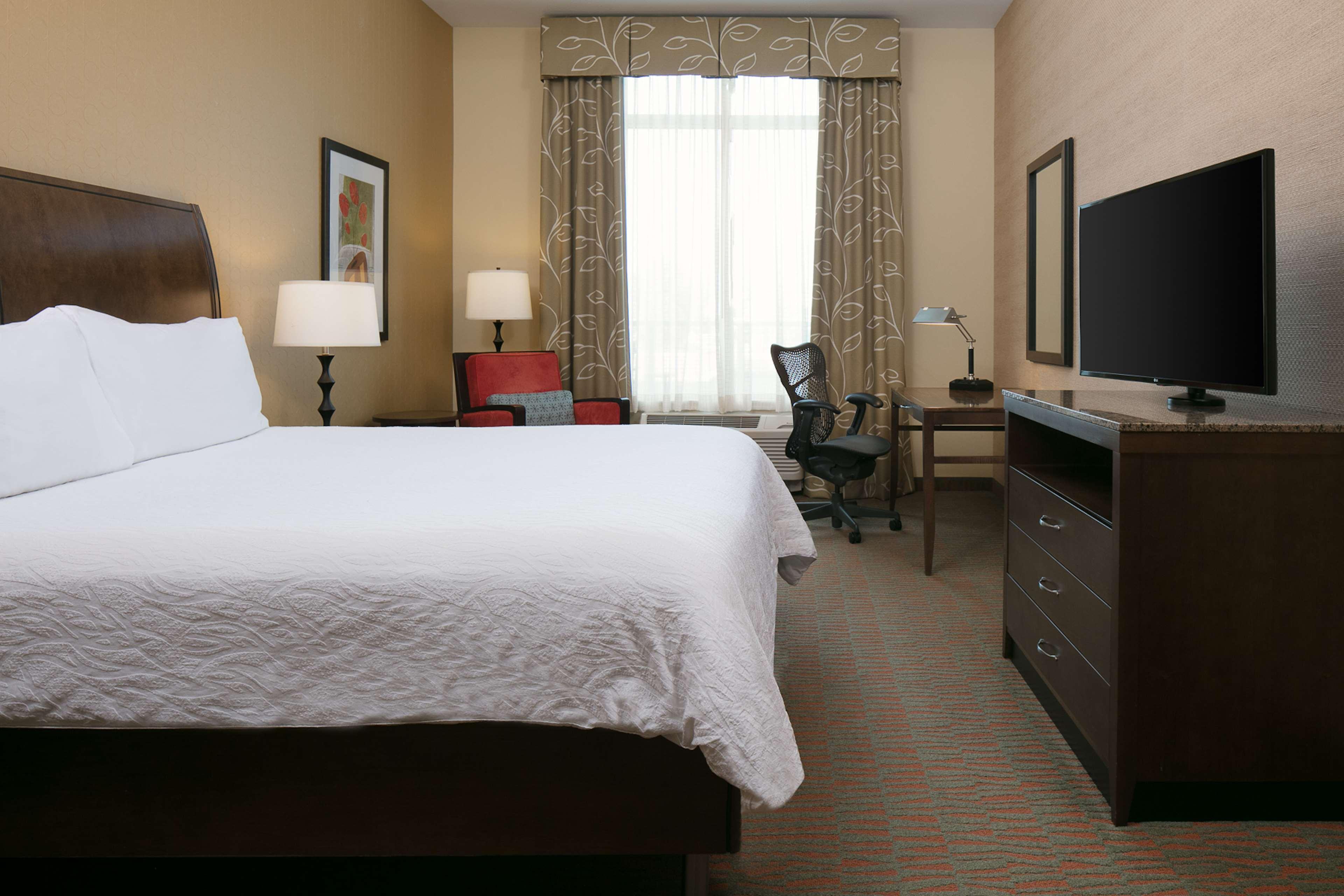 Hilton Garden Inn Manhattan Kansas Exterior photo
