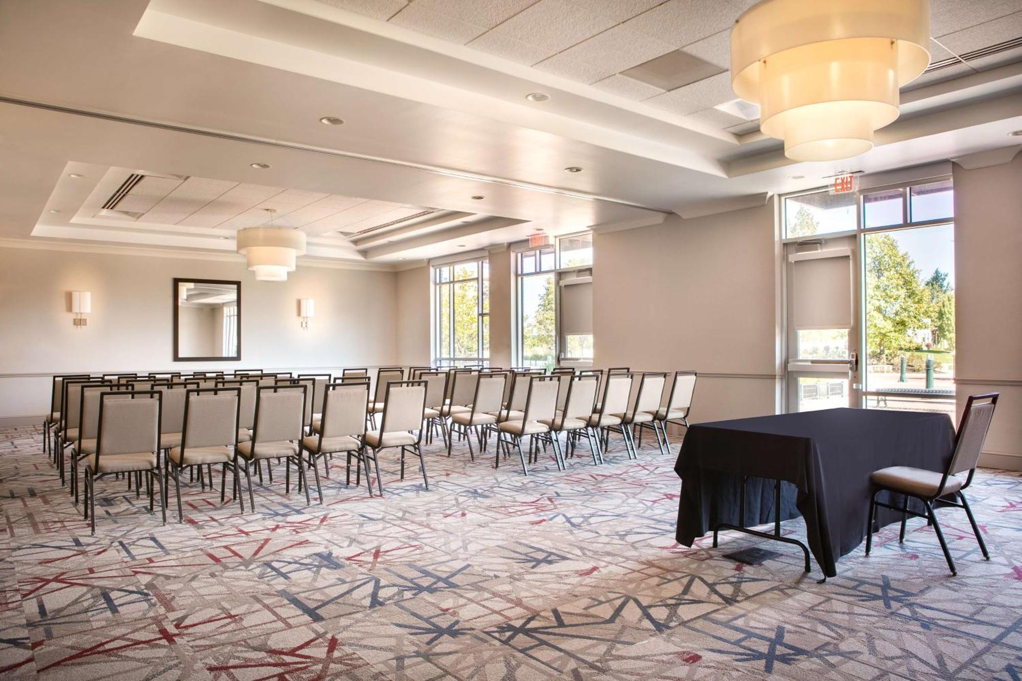 Hilton Garden Inn Manhattan Kansas Exterior photo